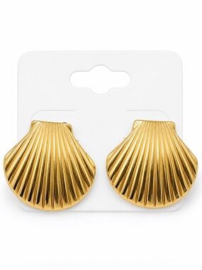 18K Gold Plated Seashell Stud Earrings Stainless Steel Coastal Luxe NWT